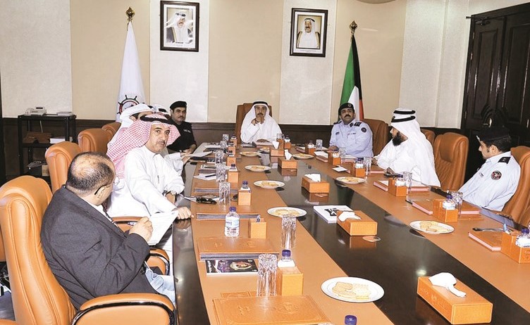 الفريق اول ماحمد الرجيب مترئسا الاجتماع﻿