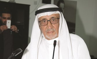 عبدالعزيز الخطيب معلنا افتتاح البطولة﻿