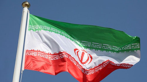 إيران: إنتاجنا من النفط بلغ 3.85 مليون برميل يومياً