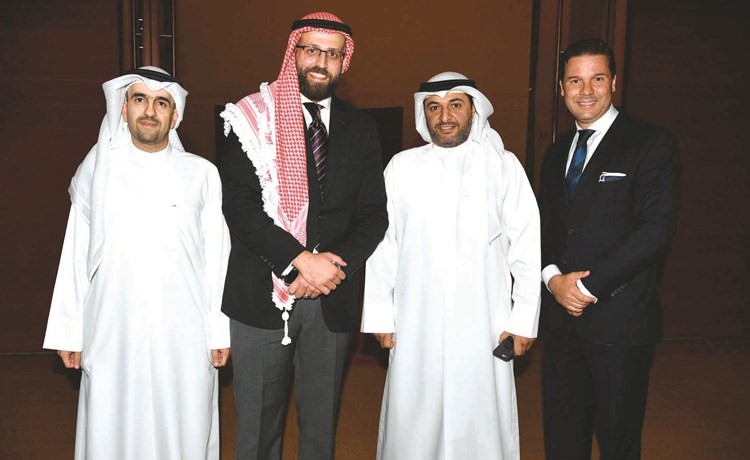 حاتم شاطر وعبدالمحسن الطخيم وماجد القاسم وخلدون طبطبائي﻿