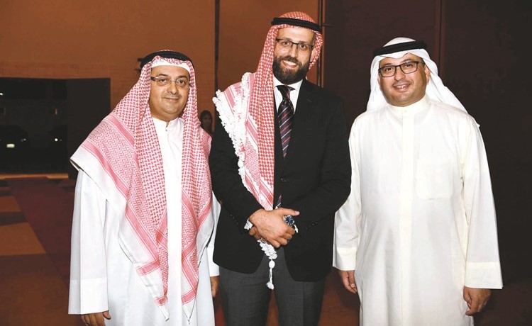 خالد المشعان وماجد القاسم وفؤاد الشريدة﻿
