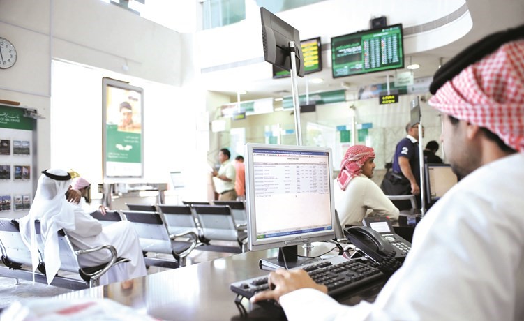 انخفاض النفط ستتجلى اثاره على نتائج الاشهر التسعة الاولى للبنوك الخليجية﻿