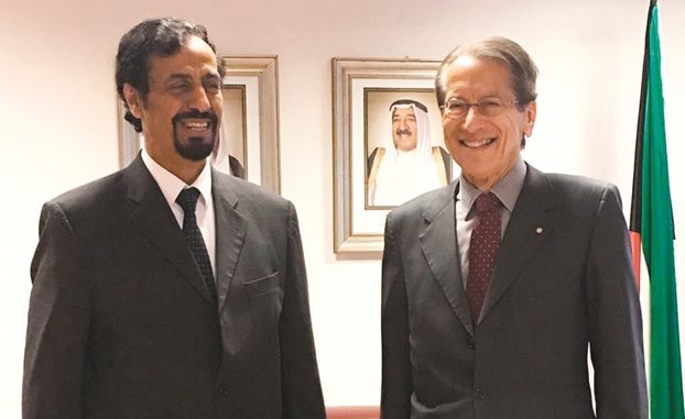 السفير الشيخ علي الخالد وجوليو تيرسي﻿
