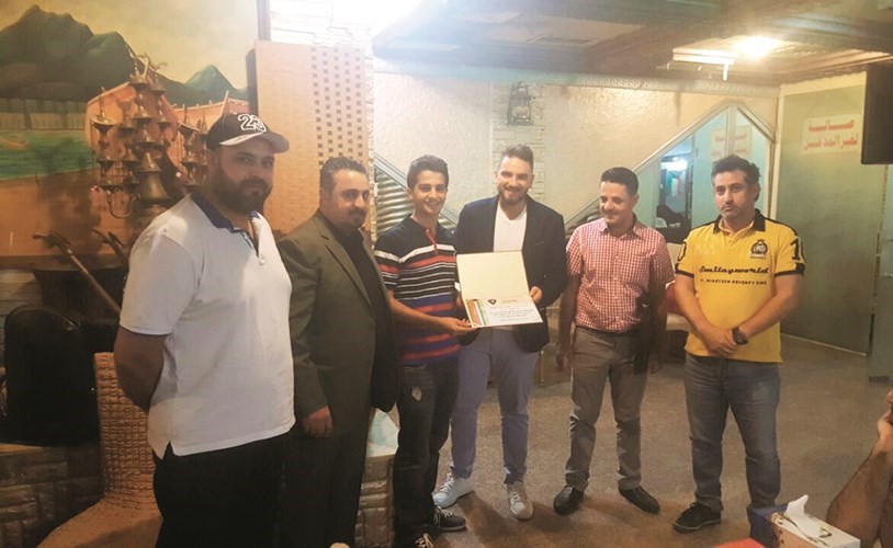 تكريم افضل لاعب جميل الحجلي بحضور غزالي وغانم وهلال ﻿