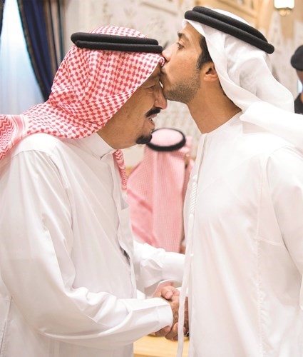 الملك سلمان والشيخ منصور بن زايد ال نهيان ﻿