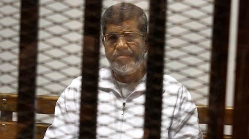 حكم نهائي بحبس الرئيس المصري السابق محمد مرسي 20 عاما في أحداث "الاتحادية"