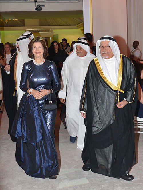 نائب وزير شؤون الديوان الأميري الشيخ علي الجراح والملكة سيلفيا ملكة مملكة السويد