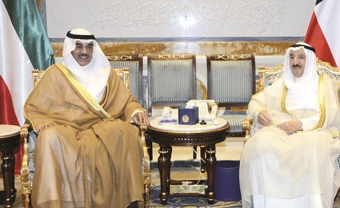 صاحب السمو الامير الشيخ صباح الاحمد مستقبلا الشيخ صباح الخالد﻿