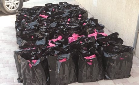 خمور معباة وجاهزة للبيع تمت مصادرتها﻿