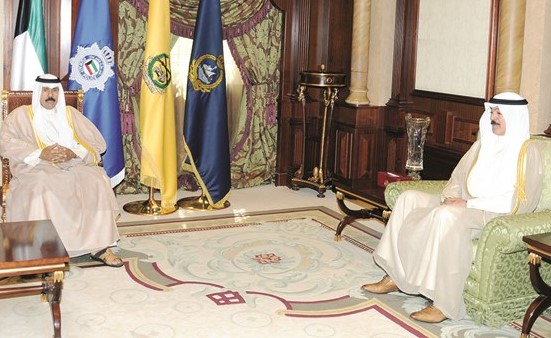 سمو ولي العهد الشيخ نواف الاحمد مستقبلا الشيخ محمد الخالد﻿