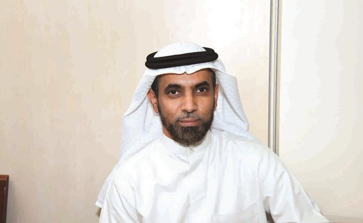 حسين العازمي﻿