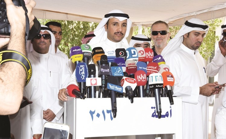 رئيس مجلس الامة السابق مرزوق الغانم متحدثا	احمد علي﻿