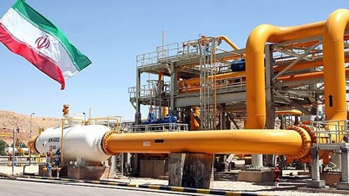 إيران: مستعدون للتعاون مع "أوبك" لتطبيق نظام تجميد إنتاج النفط