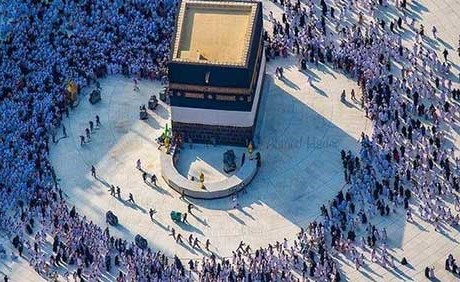 صورة عجيبة في الحرم المكي.. تابعوا تفاصيلها!