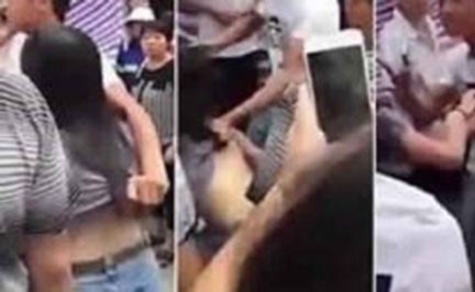بالفيديو: ردة فعل رجل صادف زوجته مع عشيقها في الشارع