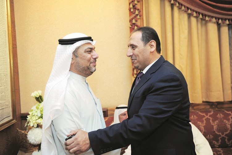 د يوسف الزلزلة مرحبا بالزميل اسامة ابوالسعود﻿