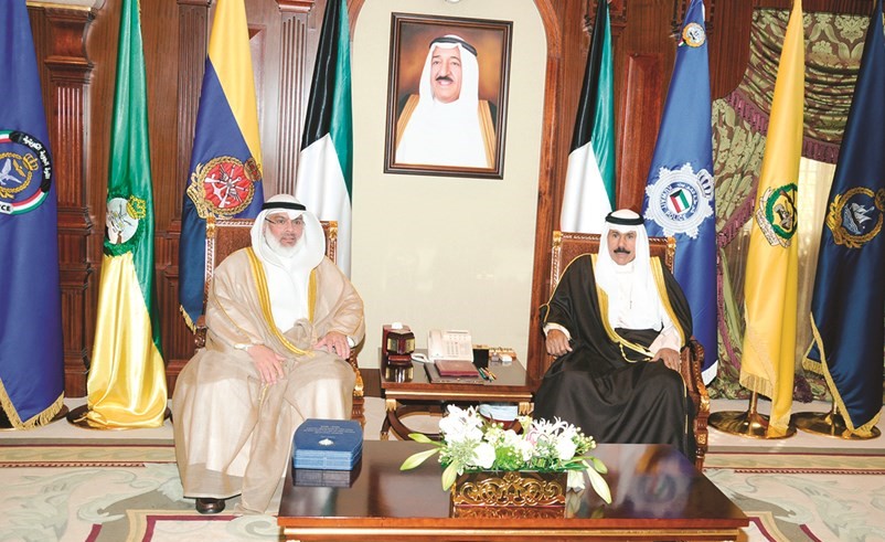 سمو ولي العهد الشيخ نواف الاحمد مستقبلا عادل الصرعاوي ﻿