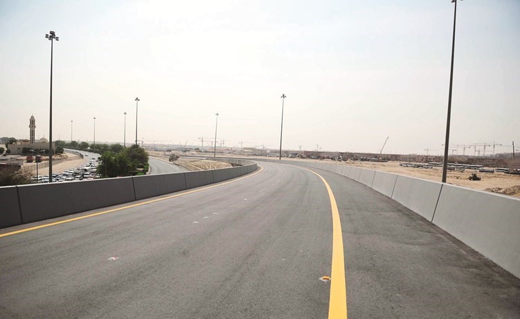 الجسرالرابط بين جليب الشيوخ و منطقة عبد الله المبارك ﻿