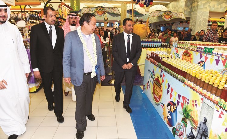 جولة على المعروضات﻿