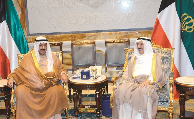صاحب السمو الامير الشيخ صباح الاحمد مستقبلا سمو الشيخ ناصر المحمد ﻿