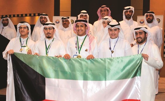 صورة جماعية للوفد الكويتي بعد التكريم ﻿