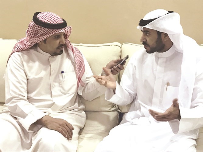 دمشعل الجنوبي متحدثا للزميل مشاري المطيري﻿