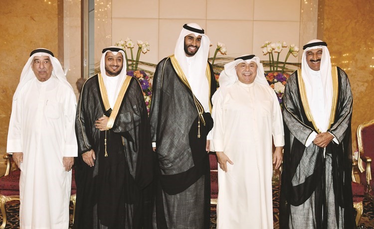 الفريق سليمان الفهد يبارك﻿