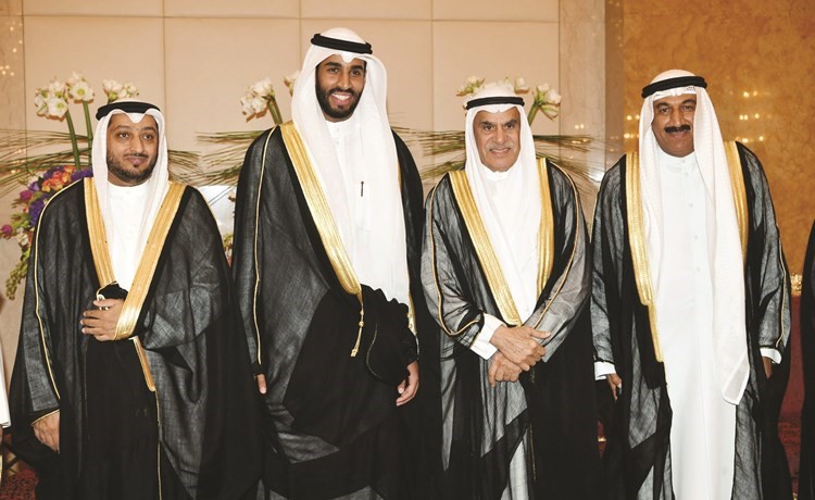 احمد السعدون مهنئا﻿