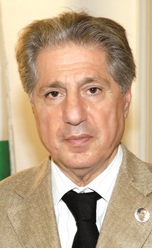 امين الجميل ﻿