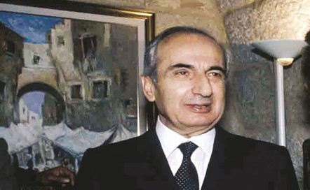 رينيه معوض ﻿
