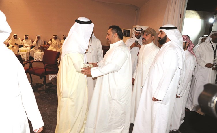 مرشح الدائرة الثانية النائب السابق عدنان المطوع خلال حفل الاستقبال﻿