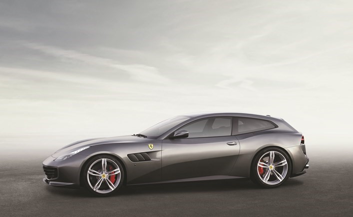 فيراري GTC4Lusso﻿