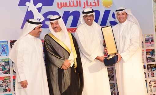 الجابر مكرما المدير الاقليمي للكويتية فيصل خورشيد بحضور المرزوق﻿