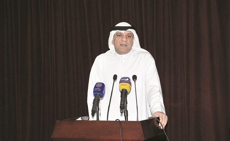 عبدالغفار العوضي متحدثا خلال المؤتمر	 زين علام﻿