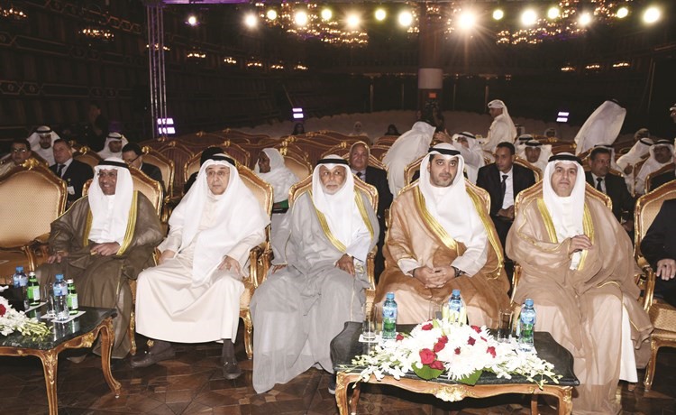الشيخ محمد العبدالله والمستشار ضرار العسعوسي والمستشار يوسف المطاوعة والمستشار عصام السداني في مقدمة الحضور ﻿