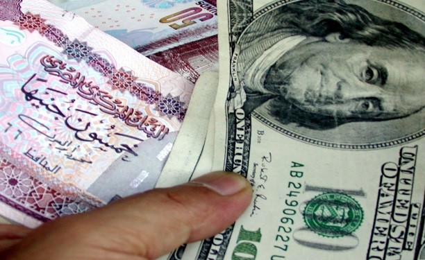 السفارة الكويتية تدعو رعاياها للالتزام بقوانين النقد الأجنبي