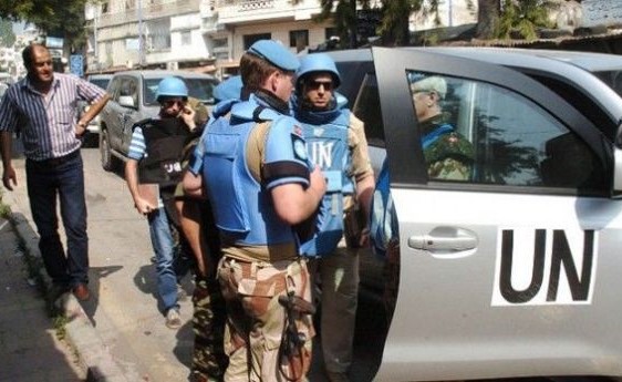 الأمم المتحدة تتهم  طرفي النزاع بارتكاب جرائم حرب وتجلي موظفيها الأجانب من حلب بعد قصف مقرها