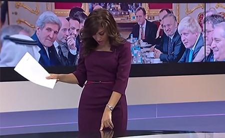 فيديو طريف.. شاهد مذيعي الجزيرة أثناء استعدادهم للظهور على الهواء