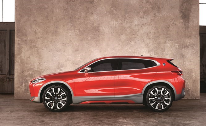 BMW X2 الاختبارية تضفي بُعداً جديداً على متعة القيادة