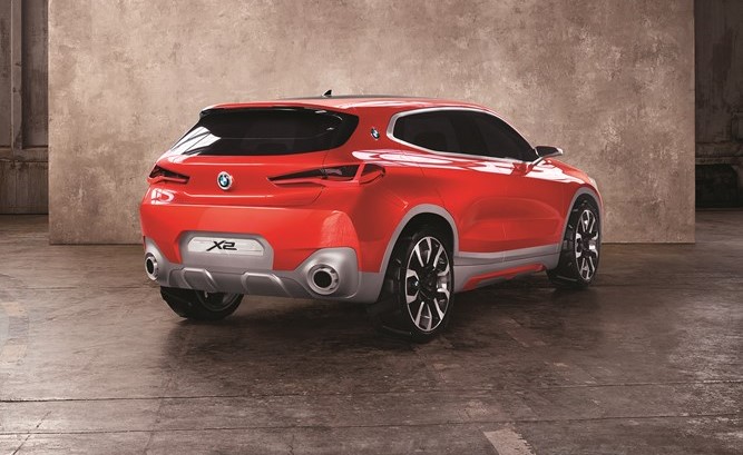 BMW X2 الاختبارية تضفي بُعداً جديداً على متعة القيادة