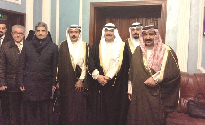 خالد الجارالله والوفد المرافق له لدى وصولهم الى كييف﻿