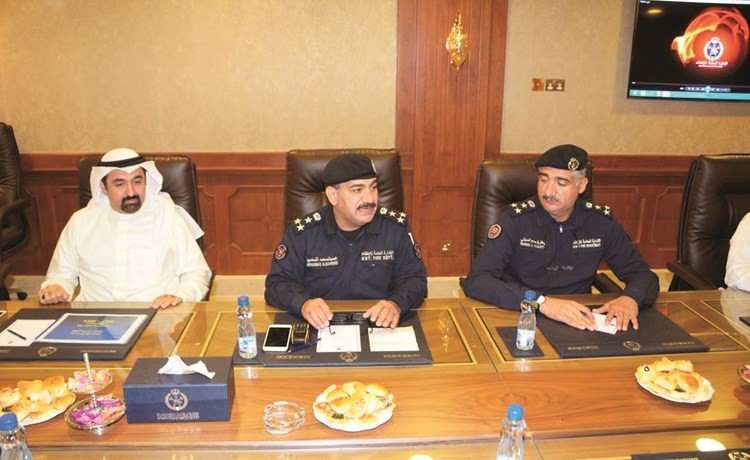 العميد محمد المحميد مترئسا الاجتماع﻿