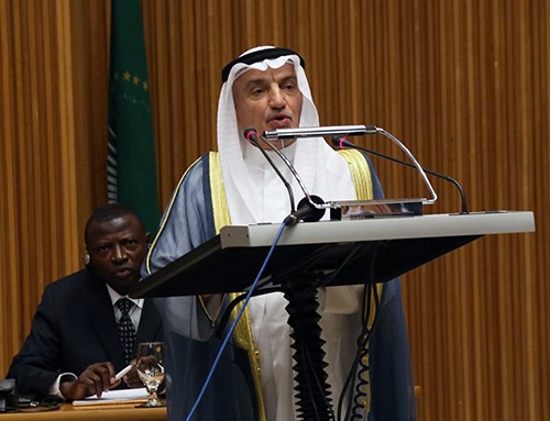 مبعوث صاحب السمو الأمير الشيخ صباح الأحمد المستشار محمد أبوالحسن يلقي كلمته