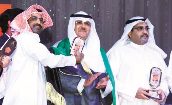 الفندي والعلي مع الشيخ فهد المبارك﻿