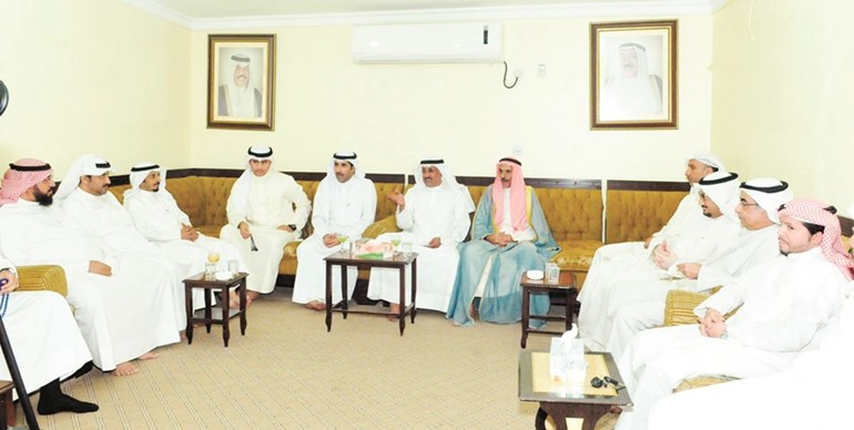 جانب من الحضور في ديوان العربيد﻿