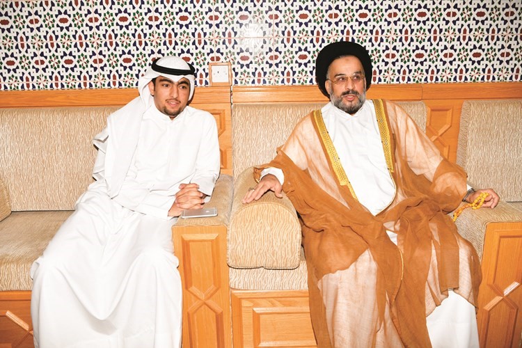 النائب السابق ومرشح الدائرة الاولى سيد حسين القلاف مع الزميل سلطان العبدان	(قاسم باشا)﻿