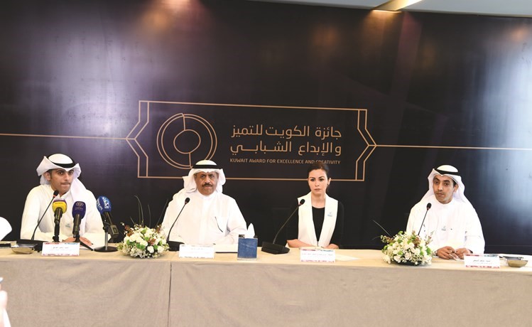 الشيخة الزين الصباح وعبدالعزيز الدعيج ومشعل السبيعي وناصر العرفج خلال المؤتمر الصحافي	(ريليش كومار)﻿