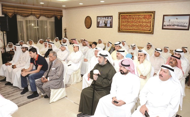 جانب من الحضور في ديوان هشام البغلي	(احمد ابوعطية)﻿