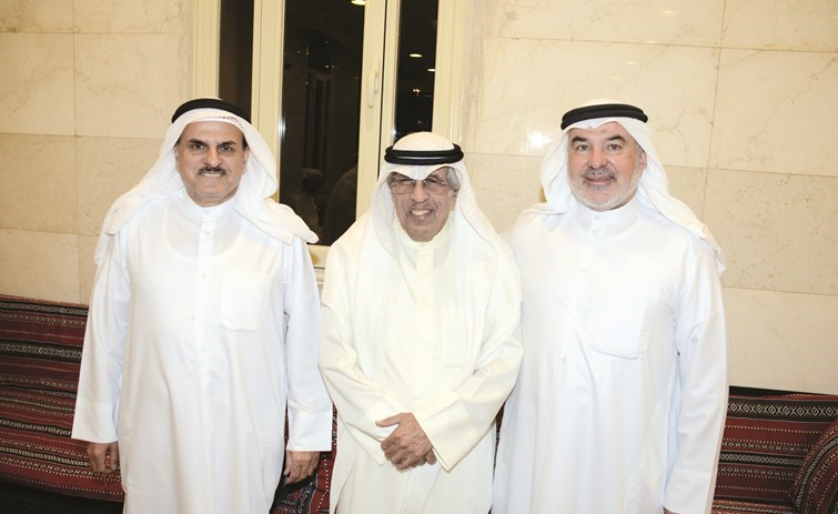  ومع ناخبين اخرين من الدائرة﻿