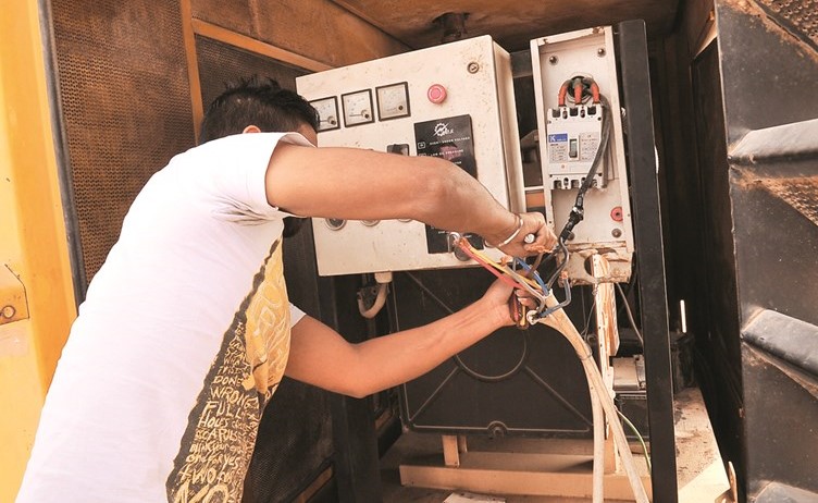فصل التيار عن محول كهربائي ﻿